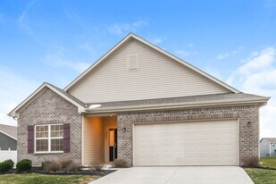 2255 Silver Spoon Dr in Greenfield, IN - Building Photo