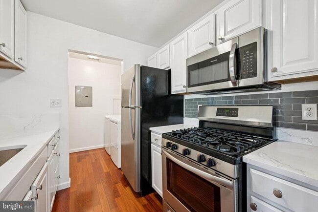 706 Woodhollow Dr in Evesham, NJ - Building Photo - Building Photo