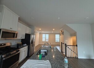 2408 Crescent Wy in Charlottesville, VA - Building Photo - Building Photo