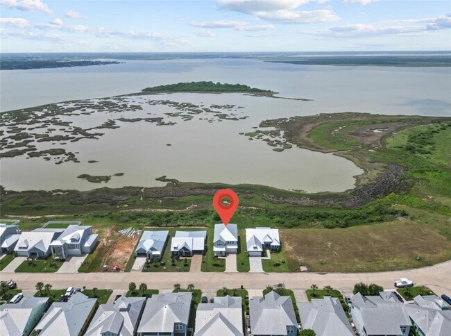 5226 Allen Cay Dr in Texas City, TX - Building Photo - Building Photo