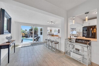 1300 Mango Isle in Fort Lauderdale, FL - Building Photo - Building Photo