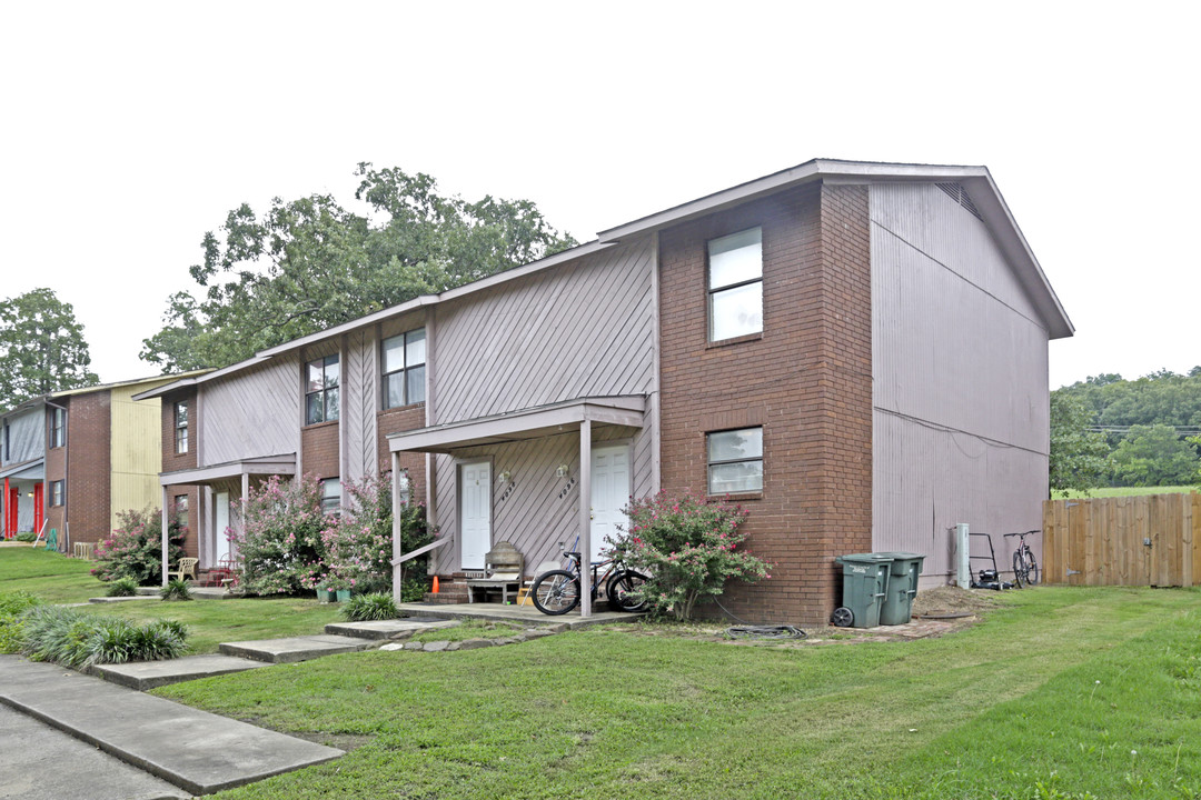 4096-4102 N Sunflower Cir in Fayetteville, AR - Building Photo