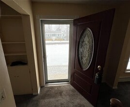 2444 Rhonda Dr in Vestal, NY - Building Photo - Building Photo