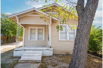 610 Belmont in San Antonio, TX - Building Photo - Building Photo