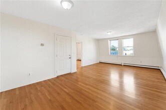 1570 Westminster St in Providence, RI - Building Photo - Building Photo