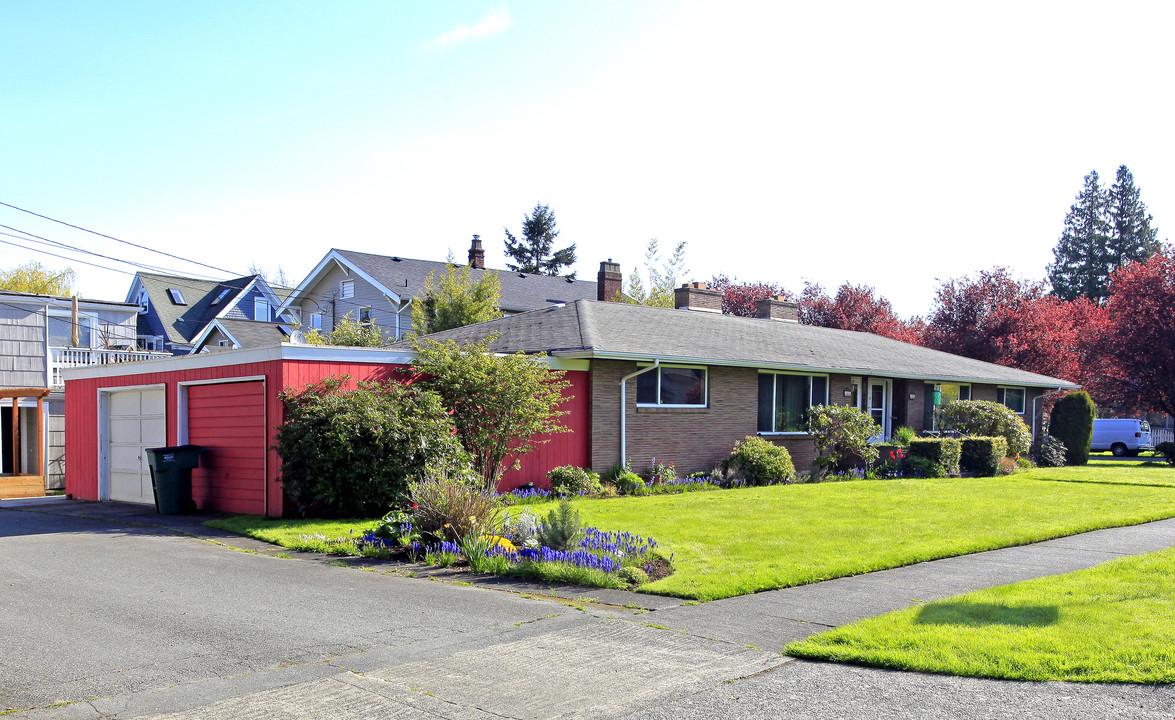 1419 18th St SE in Everett, WA - Building Photo