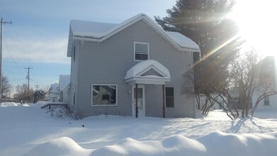 903 8th Ave in Antigo, WI - Building Photo - Building Photo