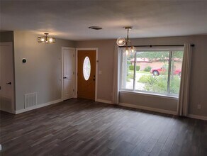 103 Laurel Ridge in San Marcos, TX - Building Photo - Building Photo