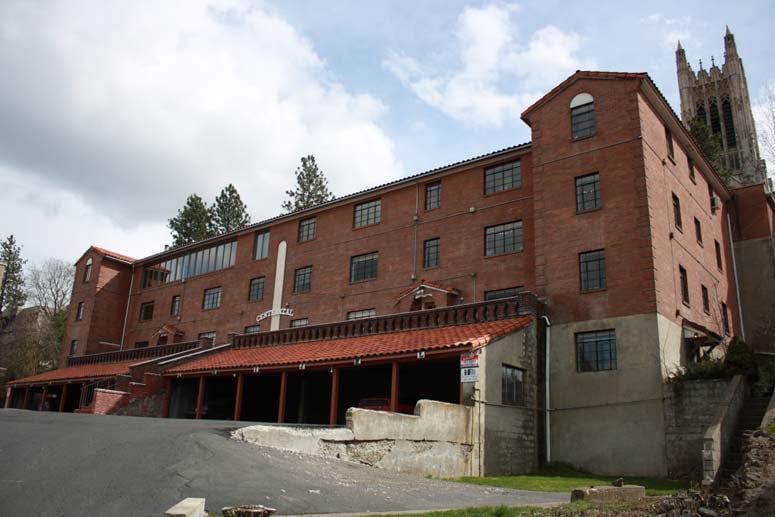 112 E Rockwood Blvd in Spokane, WA - Foto de edificio