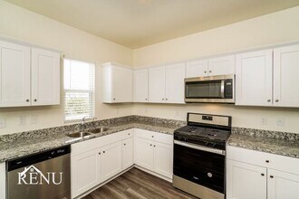 5160 Firefly Hls in Saint Hedwig, TX - Building Photo - Building Photo