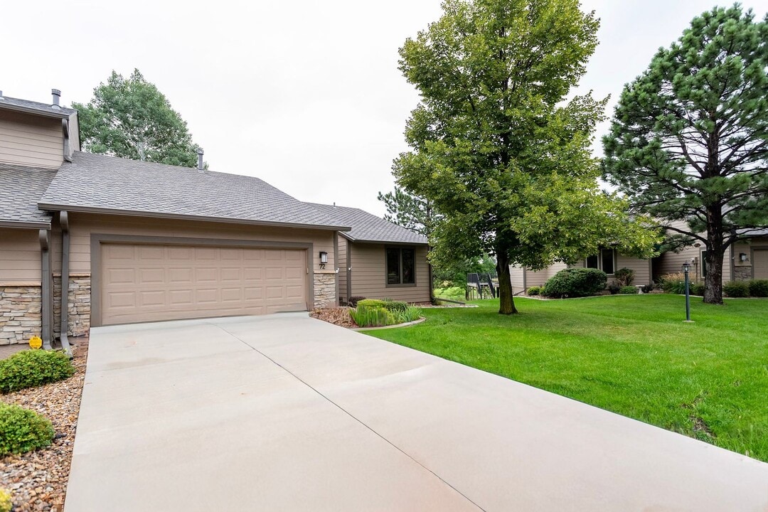 72 Woodbridge Dr in Colorado Springs, CO - Building Photo