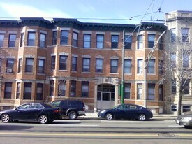 884 Huntington Ave, Unit 2 in Boston, MA - Building Photo