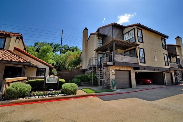 property at 2610 Lakehill Ln
