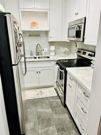 2601 Bellefontaine photo'