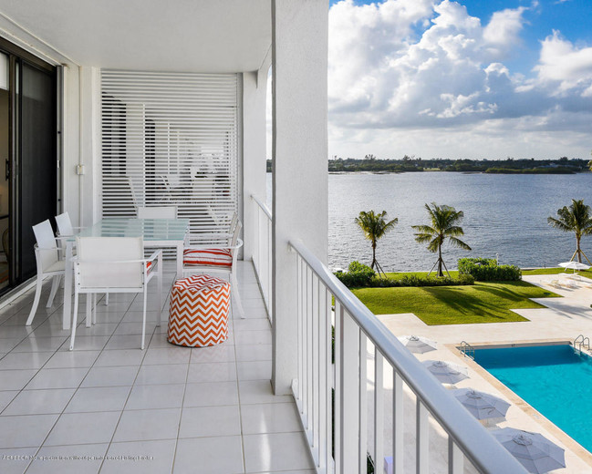 2784 S Ocean Blvd-Unit -405 S in Palm Beach, FL - Building Photo - Building Photo