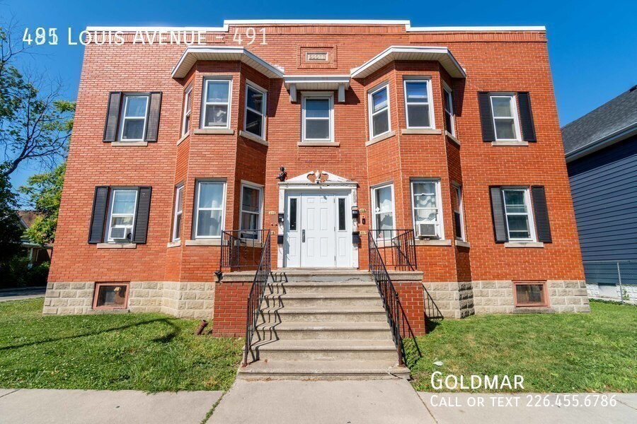491 Louis Ave in Windsor, ON - Building Photo