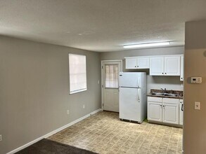 947 Don Dr in Fort Walton Beach, FL - Building Photo - Building Photo