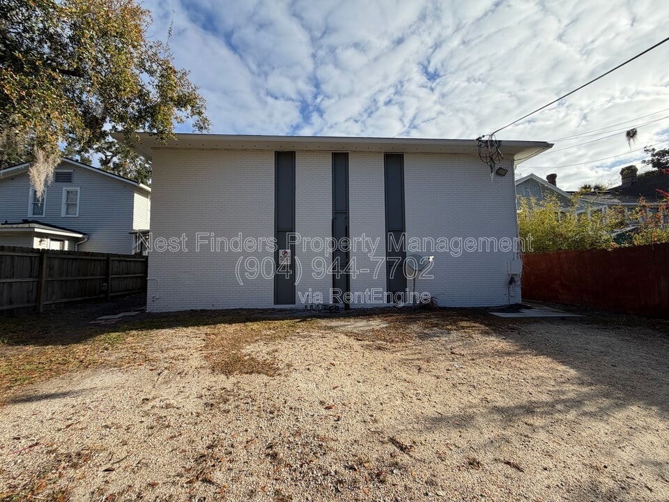 1318 Sydney Pl in Jacksonville, FL - Building Photo