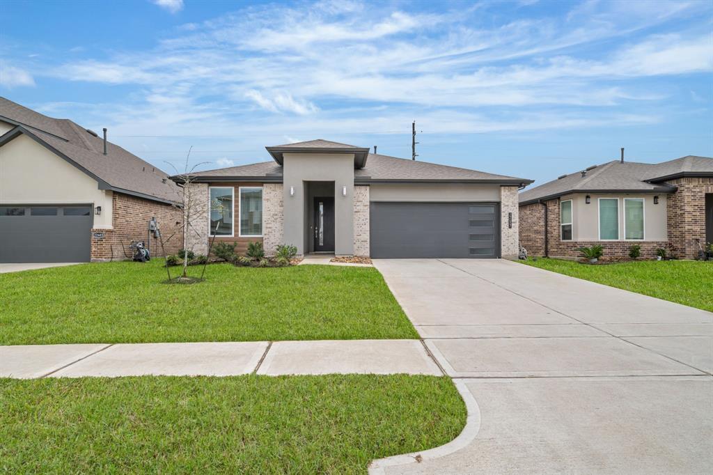 22607 Petrizzi Ln in Katy, TX - Foto de edificio