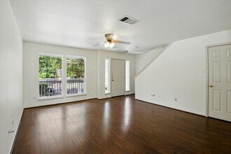508 Crater Lake Dr in Pflugerville, TX - Building Photo - Building Photo