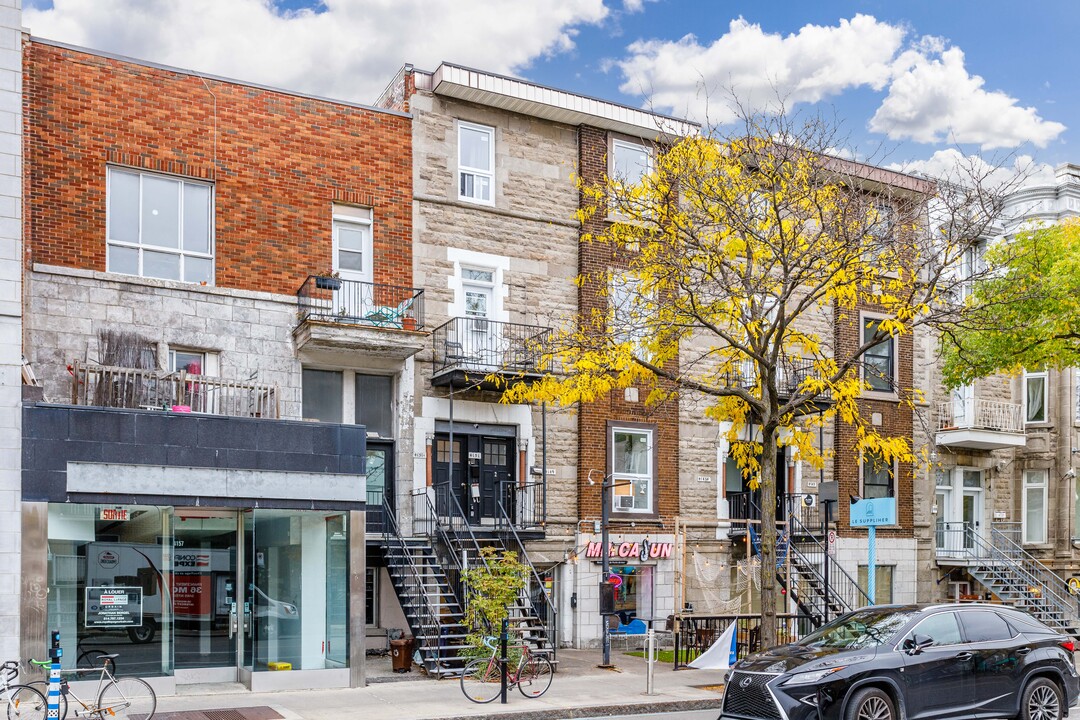 4147 Saint-Denis Rue in Montréal, QC - Building Photo