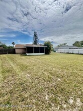 218 Fecco St in Cocoa, FL - Foto de edificio - Building Photo