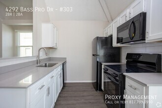 4292 Bass Pro Dr in Garland, TX - Building Photo - Building Photo