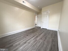 720 Springfield Ave in Baltimore, MD - Building Photo