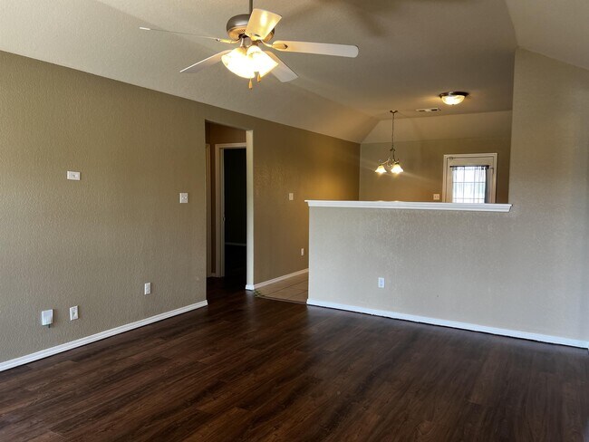 210 Regency Dr in Barling, AR - Building Photo - Building Photo