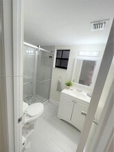 15969 NW 64th Ave, Unit 202 in Miami Lakes, FL - Building Photo - Building Photo