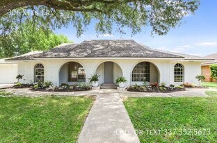 306 Kees Cir in Lafayette, LA - Building Photo