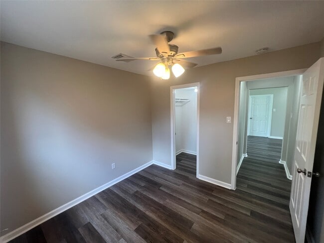 property at 4003 Brownstone Ln