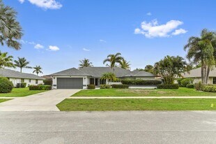 13772 Ishnala Cir in Wellington, FL - Building Photo