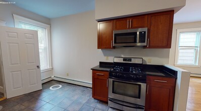 11a Beacon St in Somerville, MA - Building Photo - Building Photo