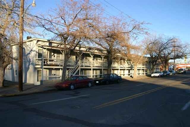 700 E A St in Casper, WY - Foto de edificio