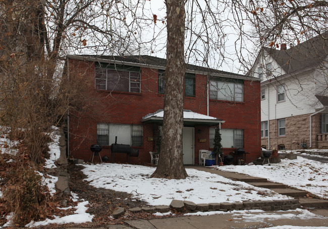 3718-3722 Baltimore Ave in Kansas City, MO - Foto de edificio - Building Photo