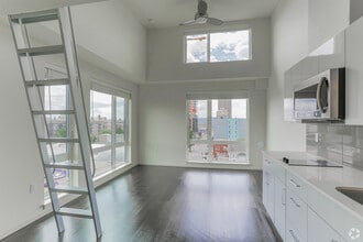The Stax in Seattle, WA - Building Photo - Building Photo