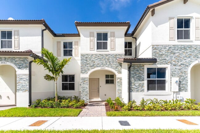 2665 SE 28th St in Homestead, FL - Building Photo - Building Photo