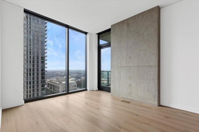 property at 610 Davis St