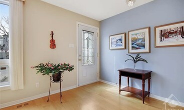 287 Montfort St in Ottawa, ON - Building Photo - Building Photo