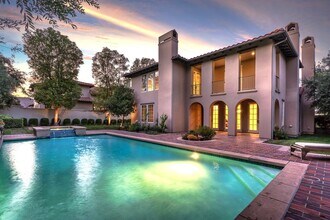 25400 Prado De Las Peras in Calabasas, CA - Building Photo - Building Photo
