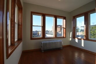 3422 W Grenshaw St in Chicago, IL - Building Photo - Building Photo