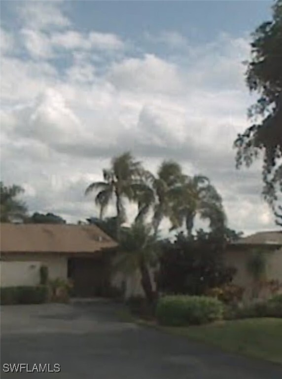 property at 4187 Lakewood Blvd