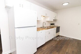 4298 Byrnewood Village Cir in Chattanooga, TN - Building Photo - Building Photo