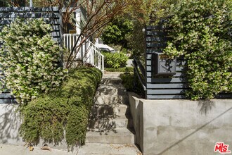 4031 Camero Ave in Los Angeles, CA - Building Photo - Building Photo
