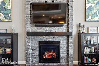 5057 E Loft Cir in Wasilla, AK - Building Photo - Building Photo