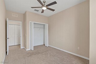 18206 Creekside Preserve Loop in Ft. Myers, FL - Building Photo