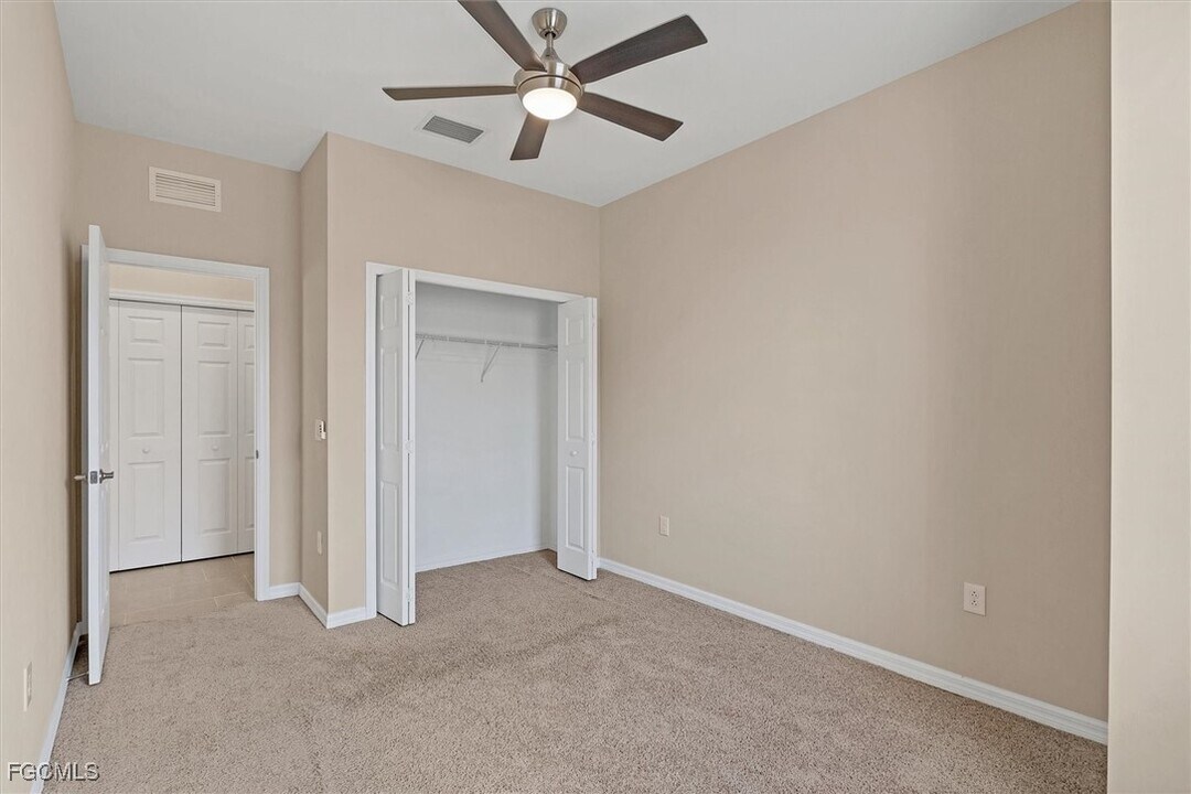 18206 Creekside Preserve Loop in Ft. Myers, FL - Building Photo