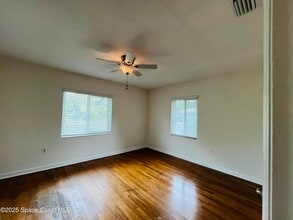 925 S Tropical Trail in Merritt Island, FL - Building Photo - Building Photo