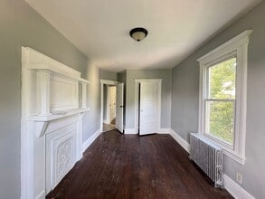54 Princeton St, Unit 3 in East Orange, NJ - Foto de edificio - Building Photo